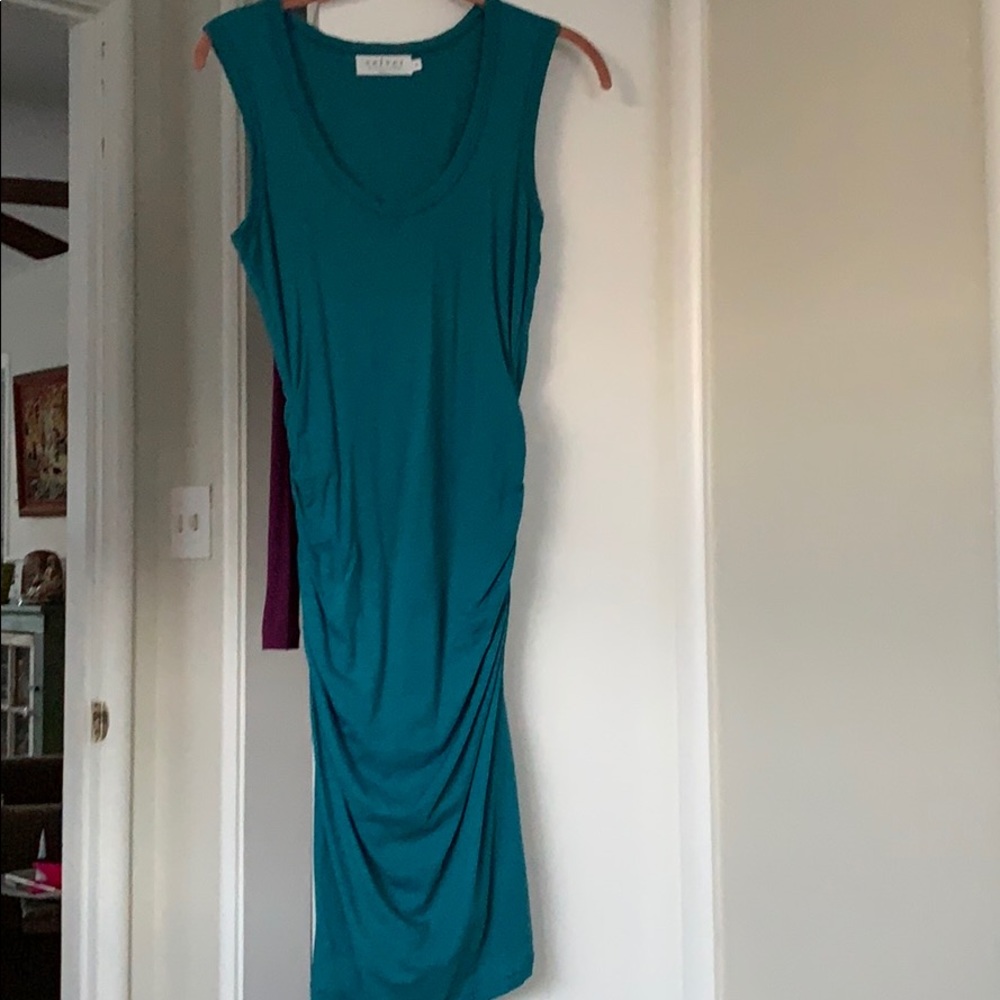 Sleeveless dress